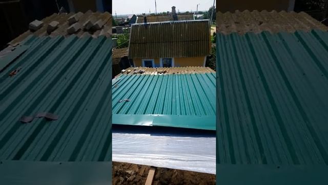 Ремонт крыши. Замена шифера на профнастил. смотреть онлайн