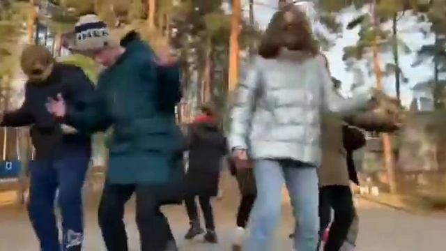 Танцевальный клип "Смурфики", осень 2019 смотреть онлайн