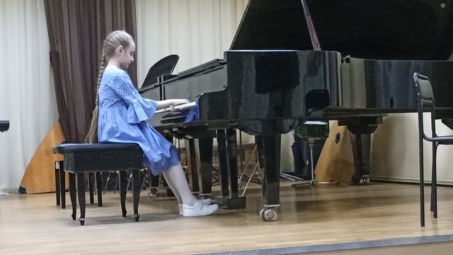 Л. Шютт «Под липой», П. Цильхер «У гномов» - исп.Сальникова Анна, преп. Еремина Л.С. смотреть онлайн