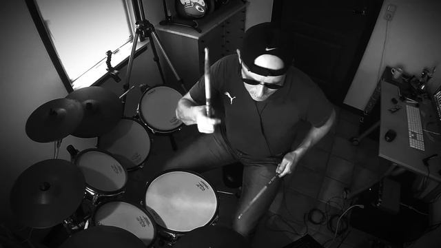 Depeche Mode- Enjoy the Silence: Drum Cover смотреть онлайн