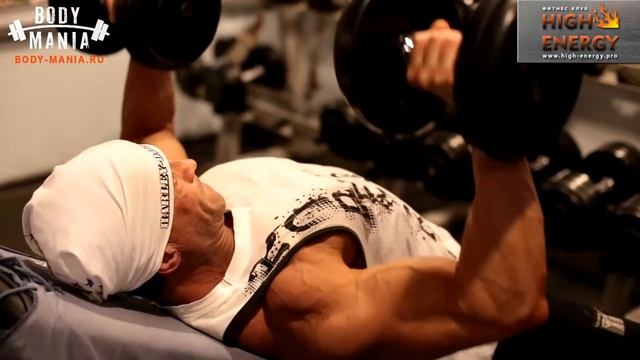 Ветеран с действующим чемпионом - тренировка спины! смотреть онлайн