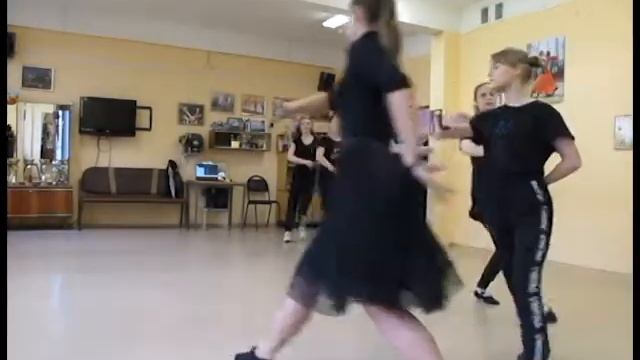 Вариации танца "Танго" для спектакля "Дорогой бог" смотреть онлайн