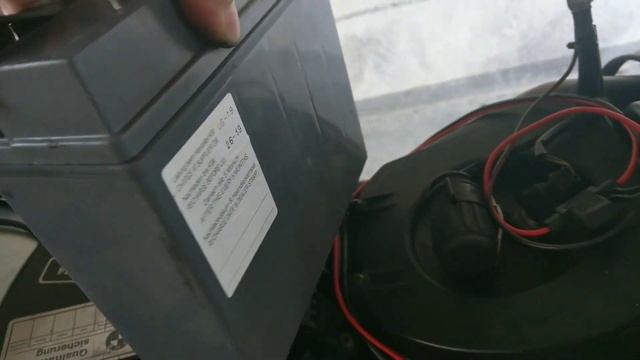 BMW R1150GS battery replacement - BMW R 1150 GS Batterie wechseln - BMW Motorrad Batterie wechseln смотреть онлайн