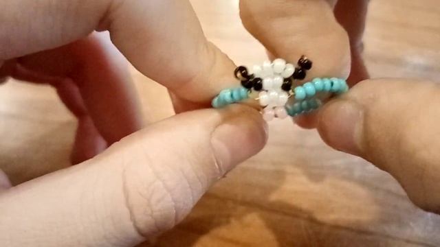 обзор на все мои поделки из бисера?