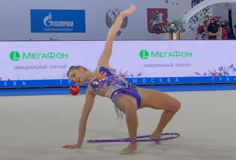 Дина Аверина выступление с обручем Гран при Москва 2022 4K смотреть онлайн