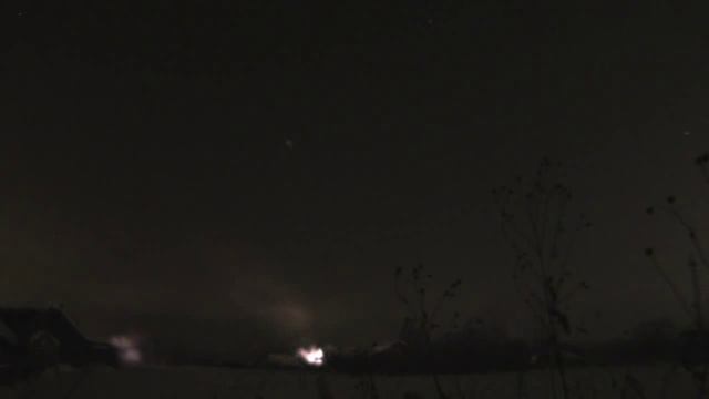 Протон-М над деревней... смотреть онлайн