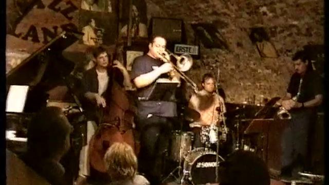 Conrad Herwig´s "AM Blues" performed by Robert Bachner 5tet смотреть онлайн