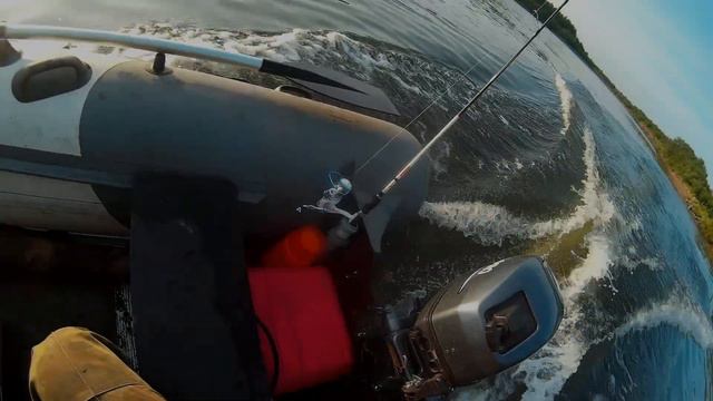 Оттянулись по ЩУКЕ и ОКУНЮ на Банновской протоке. смотреть онлайн