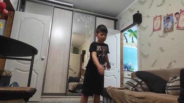 Зарядка с сыном день 99 смотреть онлайн