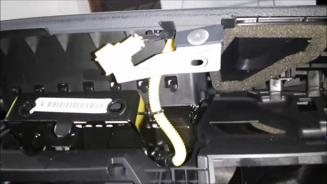 Desmontagem completa do painel do NISSAN TIIDA смотреть онлайн