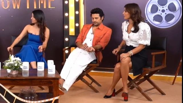 Actress Shriya Saran Shoeplay Shoedangling Feet