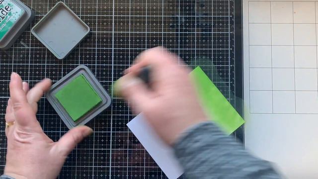 Happy Trees Shaker Card смотреть онлайн