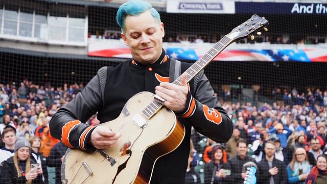 Jack White performs National Anthem смотреть онлайн