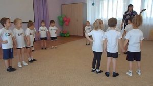 Танец- игра "Дружные тройки"