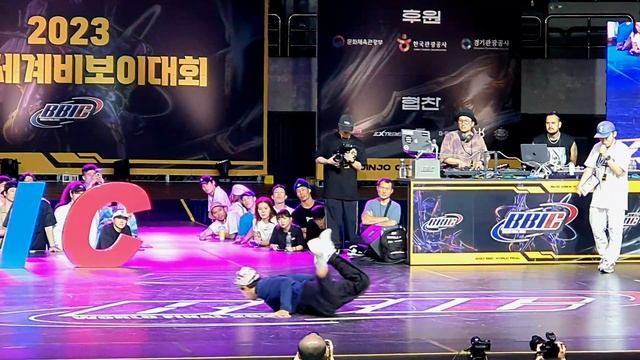 [4K][TOP8] BROTHER GREEN (브라더 그린) VS ROCK FORCE CREW(락포스 크루)/ 4 ON 4 /BBIC 2023 смотреть онлайн