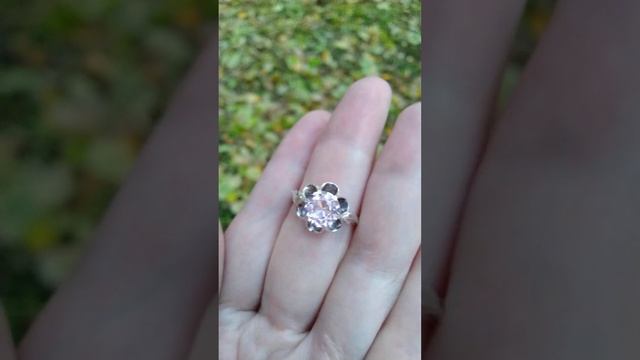Кольцо крупное серебро зв 875 пр ГОСТ СССР г.Харьков. Вставка корунд розовый, как бриллиант р.18,5 смотреть онлайн