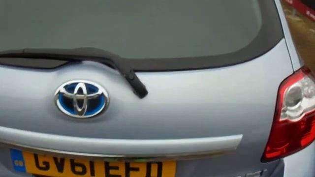 Toyota Auris Hybrid Auto 38,000 miles only £7750 with full Toyota History. смотреть онлайн