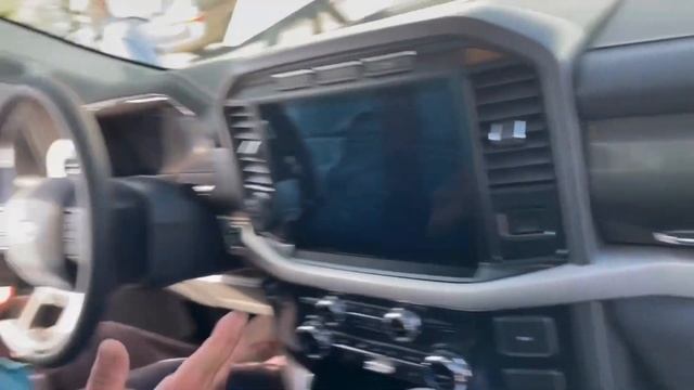 Ford F 150 Lightning Truck Video Tour - Virtual Test Drive - Electric Vehicle Demo Day by MoveEV смотреть онлайн