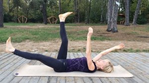 Упражнение "Мертвый жук". Сильный кор и здоровая спина