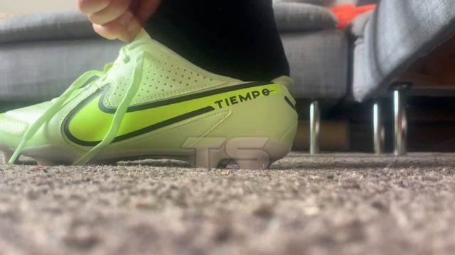 Nike tiempo legend 9 volt white! смотреть онлайн