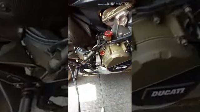 BMW S1000RR and DUCATI PANIGALE 1199S comparisson same 2014 available at Manila Philippines смотреть онлайн