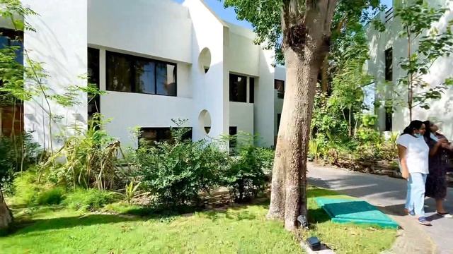 Staycation at Dubai Marine Beach Resort and Spa ? | Amazing 5 Star Resort | Fun Trip With Friends! смотреть онлайн