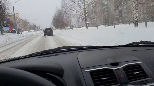 ГРАНТА ЗИМОЙ ПРЕТ КАК ТАНК смотреть онлайн