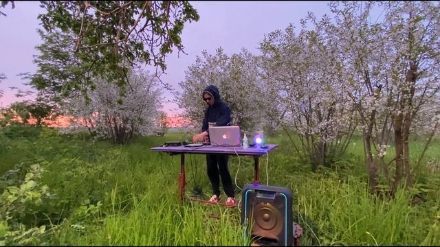 Live Impro Cherry Garden 2022 смотреть онлайн