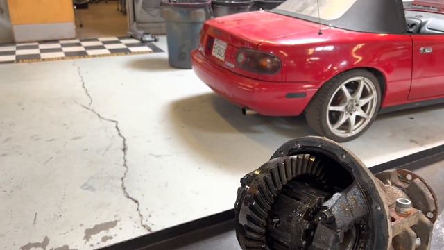 Miata Differential The Wrong Way,Torsen Swap. Spec Miata, Autocross, MX5, Track car смотреть онлайн