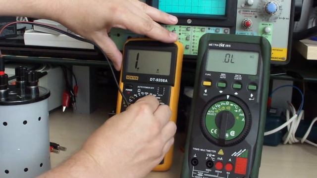 Multimetr DT9208A - rezystancja (Ω) i test brzęczyka; kąty widzenia ekranu смотреть онлайн