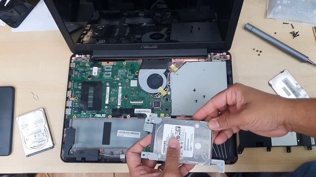 How To Upgrade Asus Notebook X555LA-XX2944T | Ultimate Upgrade Options смотреть онлайн