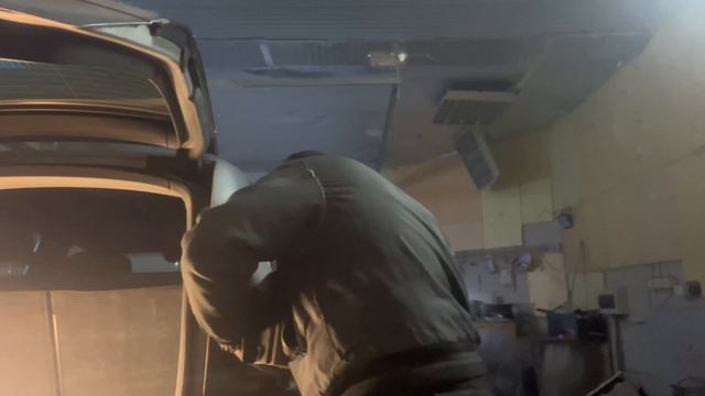 Замена лампы стоп сигнала. смотреть онлайн