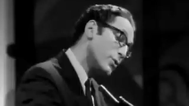Tom Lehrer - Poisoning Pigeons In The Park смотреть онлайн