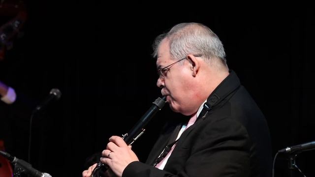 Orlando Jazz Orchestra - Baby Elephant Walk смотреть онлайн