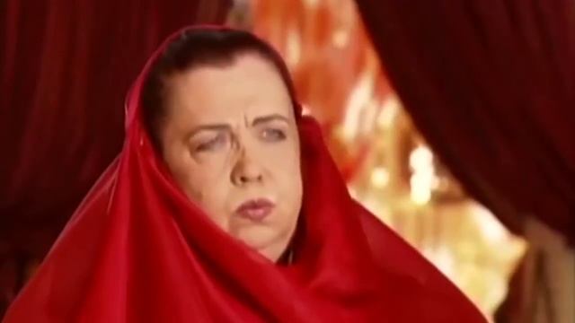 У отца Сулеймана был гарем из мальчиков, Валиде боялась, что сын повторит судьбу отца смотреть онлайн