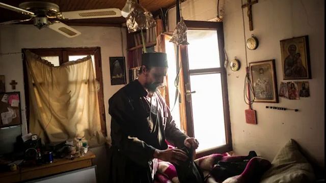 Да исправится молитва моя - Песнь святой горы - Византийский хор "Axion Estin" смотреть онлайн
