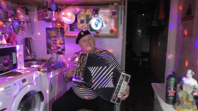 я назову тебя зоренькой\по просьбе дочери\юлии\на ее днюху\очень красивая\от\в\камеры\убежала\удачи смотреть онлайн