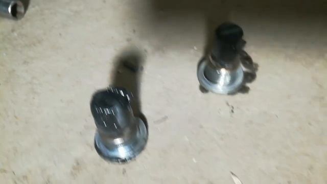 Ниссан: стиль и мода на конфетных вафельках