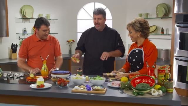 Forbes Living Introduces Garlic Grater смотреть онлайн