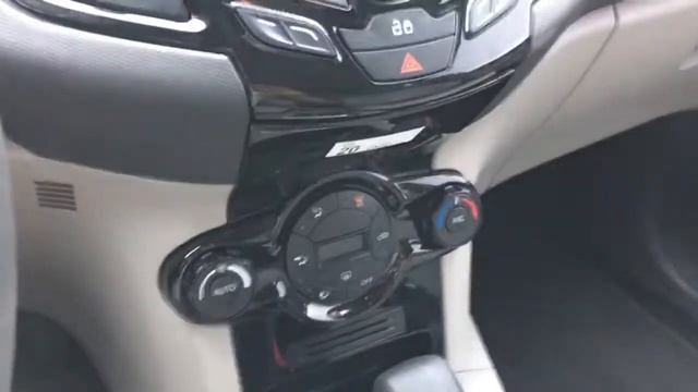 2014 Ford Fiesta Titanium Sedan Overview смотреть онлайн