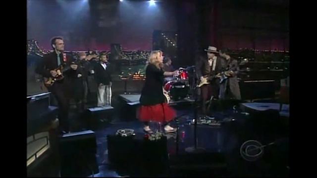 Rickie Lee Jones - Falling Up Letterman смотреть онлайн