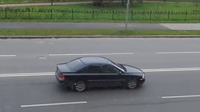 Машина Яндекс такси с колёсами смотреть онлайн