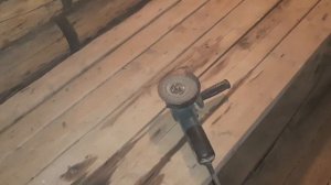 шлифуем внутри баню шлифмашинкой/старую баню приводим в порядок