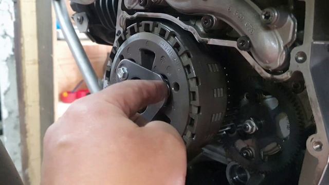 R1200GS R1200RT R1200R R1200RS R1250GS R1250RT R1250R R1250RS Замена сцепления