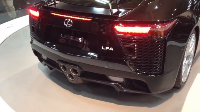 Lexus LFA V10 Revving Up!!!!! Amazing Sound!!!