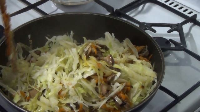 КАПУСТА И МАСЛЯТА. Как их готовили в СССР в промышленном масштабе. смотреть онлайн