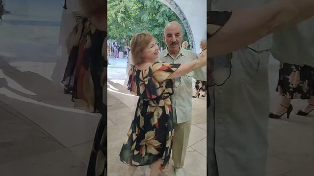 "Я вновь от тебя хмелею!" смотреть онлайн