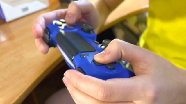 Джойстик для PS4 подарок @hahanYR смотреть онлайн