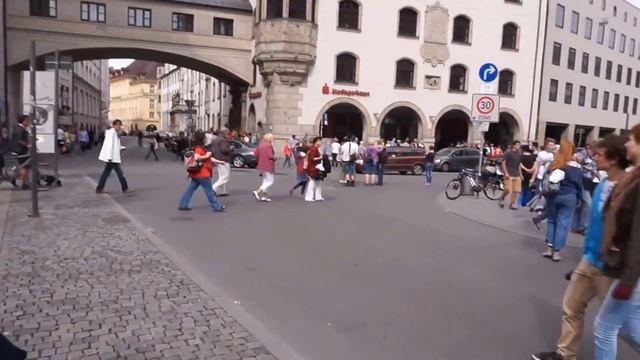 München | Zwischen Stachus & Viktualienmarkt & Hofgarten смотреть онлайн