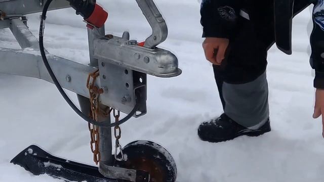 Если руки не из жопы 15 Как таскать телегу снегоходом смотреть онлайн
